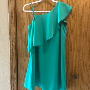 TCEC One-Shoulder Ruffle Green Dress